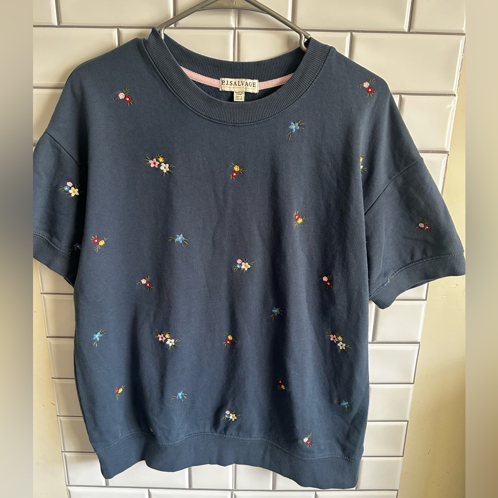 PJ Salvage Women’s Top  / Embroidery/ Size L